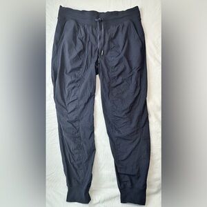 Lululemon Dance Studio Joggers 7/8 size 12 Navy